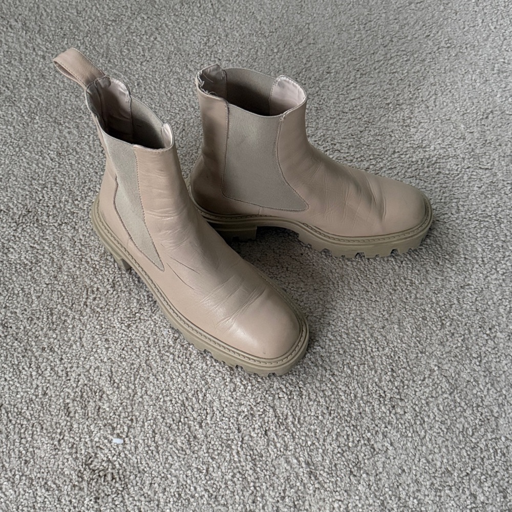 Zara Leather Boots Ecru Ivory Track Soles Chelsea EU36 Chunky Sole Boots - Picture 11 of 14